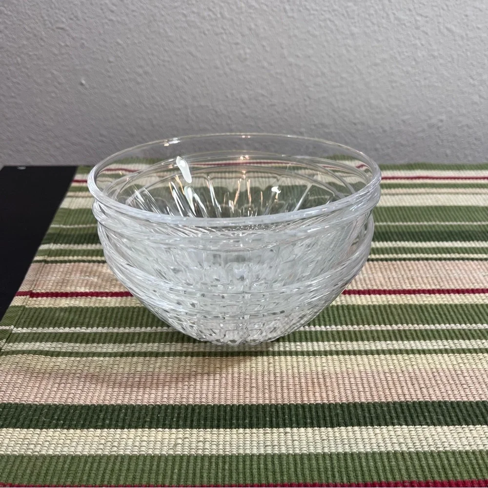 Vintage Cut Glass Dessert Bowls SET of 4- Starburst Pattern - Picture 9 of 15